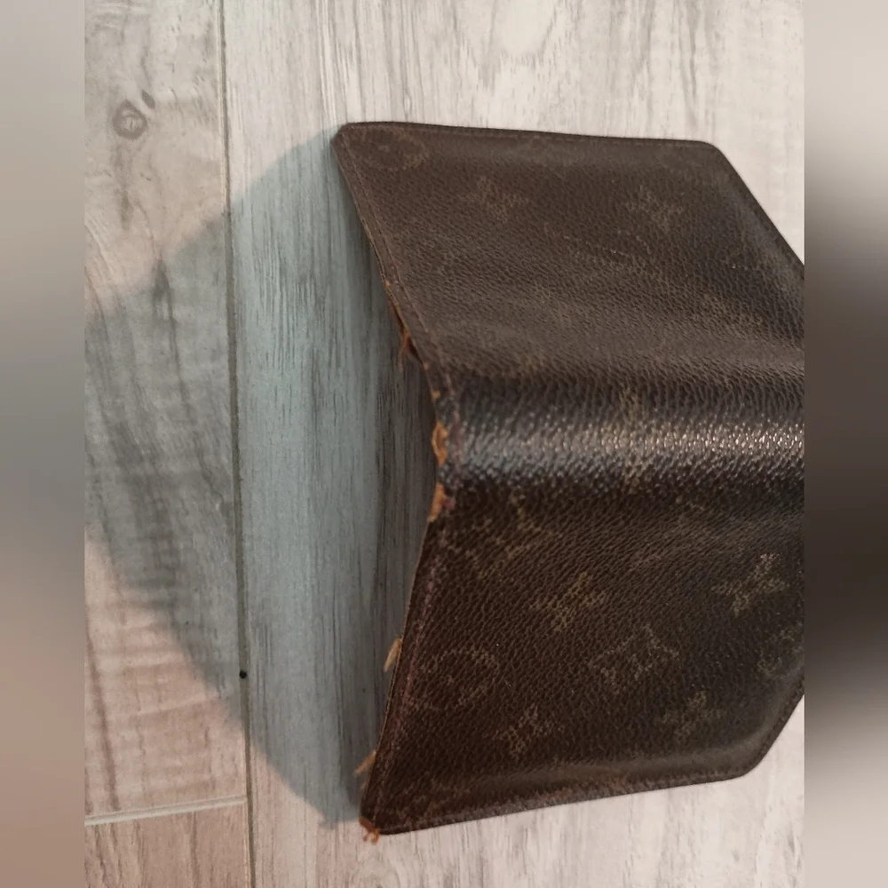 Louis Vuitton Monogram Canvas Leather Bifold Wallet